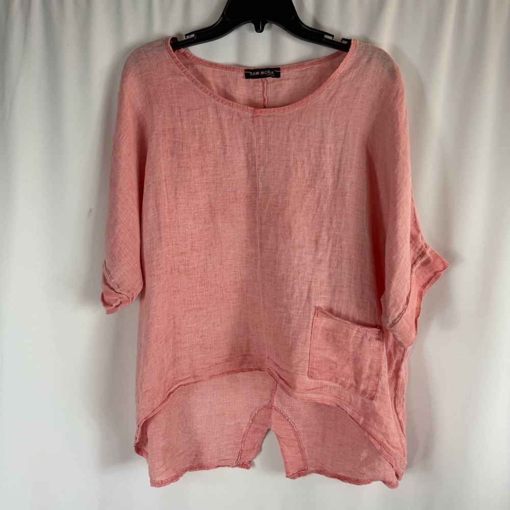 V BACK ITALIAN LINEN TOP W POCKET Color: light pink/ coral Made in Italy - Picture 3 of 14